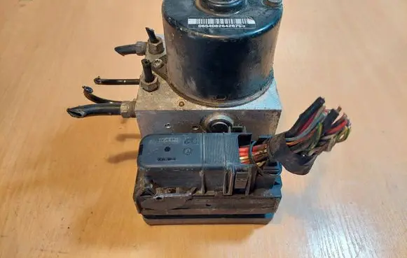 Volvo S40 ABS Pump 30742665AA 10.0960-0425.3 31317629