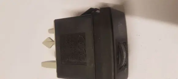Audi A4 S4 B5 8D Headlight level height control switch 8D0941301