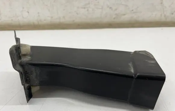 Audi Q8 e-tron Air intake duct part 4KE121733