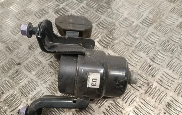 Toyota RAV 4 (XA50) Engine mount bracket