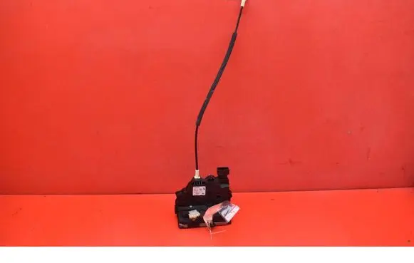 Opel Corsa E Front door lock 13431841NH