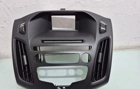 Ford Focus Radio/GPS head unit trim F1EB18835