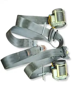 Peugeot 407 Front seatbelt 