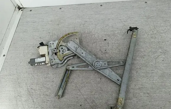 Toyota Corolla E120 E130 Front door window regulator with motor 