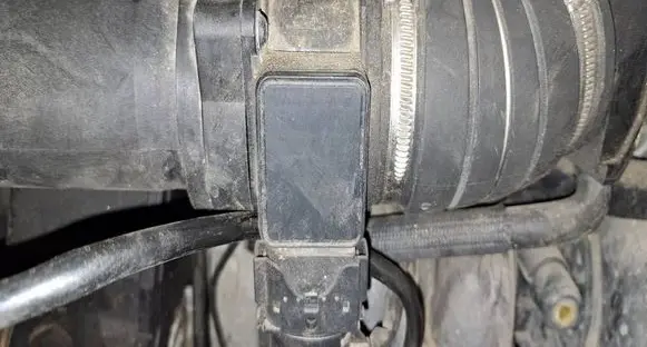 Mercedes-Benz C W203 Mass air flow meter A1110840148