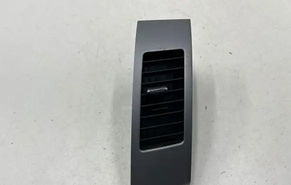 Dash center air vent grill