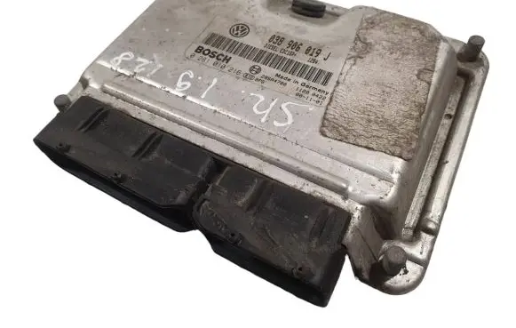 Volkswagen Sharan Engine control unit/module 038906019J 0281010216