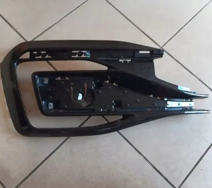 Volkswagen PASSAT B8 Front bumper lower grill 3G0853793B