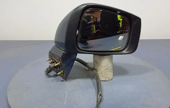 Honda FR-V Front door electric wing mirror 