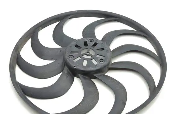 Peugeot 3008 II Fan impeller RY8437063A 825021502