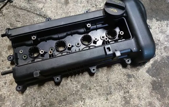 KIA Ceed Rocker cam cover 