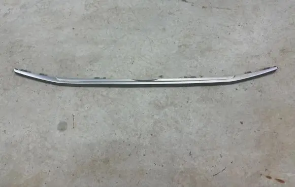 Ford Ecosport Front bumper upper radiator grill GN15-8150-GBW CH056