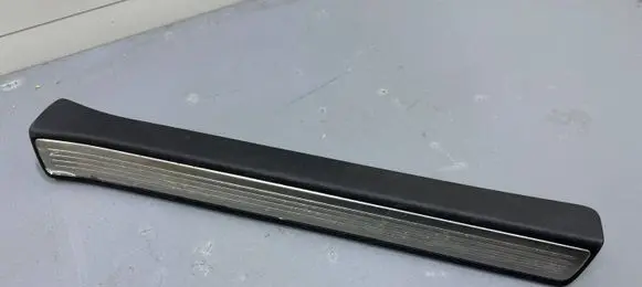 Mercedes-Benz S W222 Front sill trim cover A2226808235