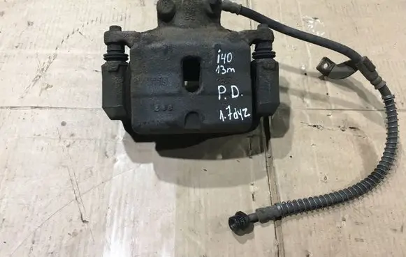 Hyundai i40 Front brake caliper
