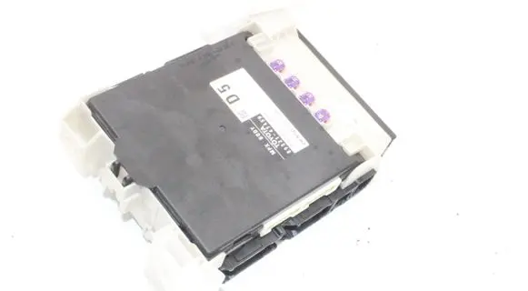 Toyota Prius (XW50) Central body control module 8922147450