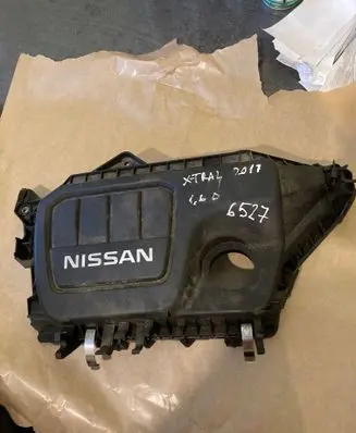 Nissan X-Trail T32 Engine cover (trim) PA6GF20MD10