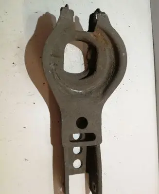 Rear upper control arm/wishbone