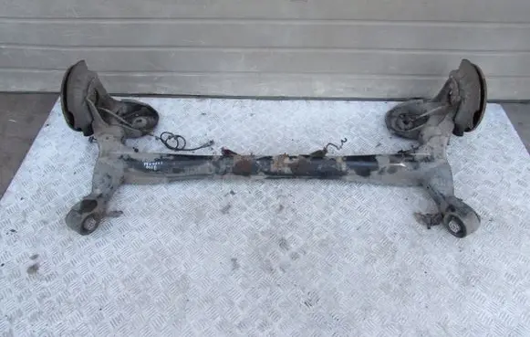 Peugeot 5008 Rear axle beam 