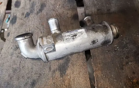 Peugeot 207 EGR valve cooler 9651902380