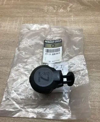 Renault Dacia Duster Tow bar electric socket 7711226911