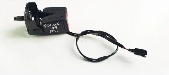 Ford Focus Rear seatbelt buckle