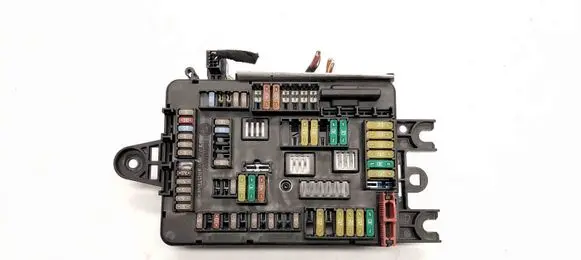 BMW 4 F36 Gran coupe Fuse module 9337880