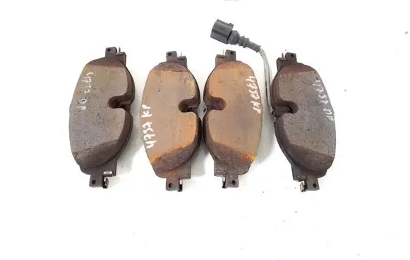 Volkswagen T-Roc Brake pads (front) 8V0698151S