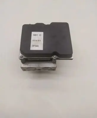 Mercedes-Benz E A207 ABS Pump A2124313512