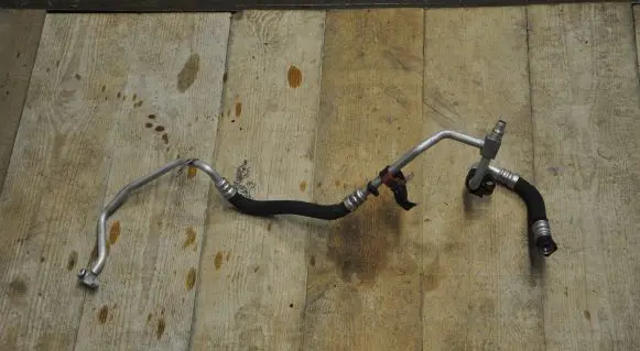 BMW 7 F01 F02 F03 F04 Engine coolant pipe/hose 7590611