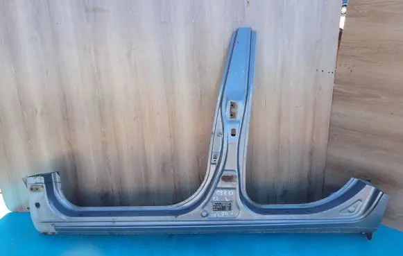 KIA Ceed Sill