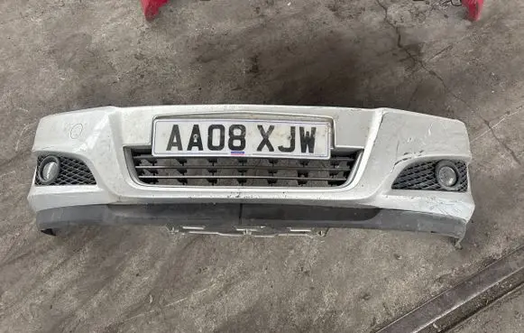 Opel Astra H Front bumper