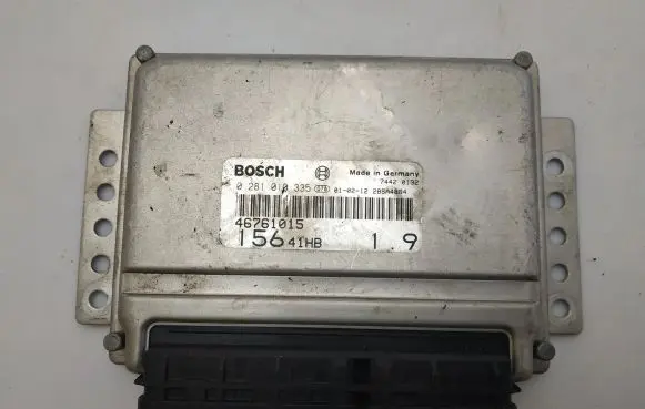 Alfa Romeo 156 Engine control unit/module 0281010335 46761015