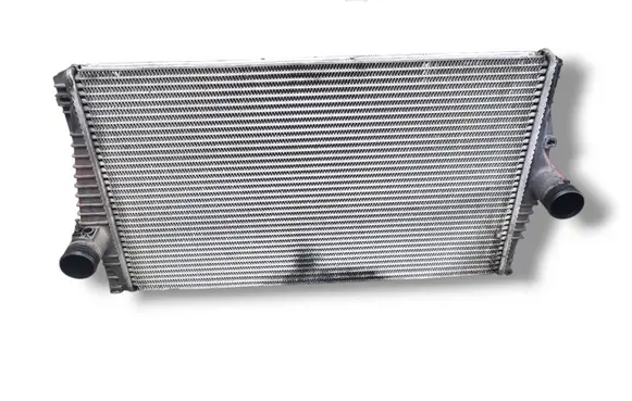 Volvo XC90 Intercooler radiator 30748808
