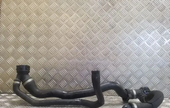 BMW X5 F15 Engine coolant pipe/hose 18918110 189181