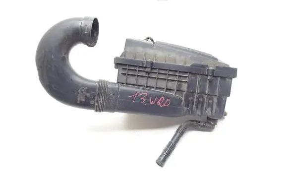 Audi A3 S3 8P Air filter box 3C0129607BC