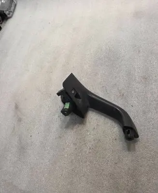 Volkswagen Golf V Rear door handle trim 