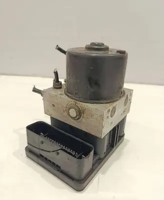 Volkswagen Jetta V ABS Pump 1K0907379Q 00005305F3 10096003553