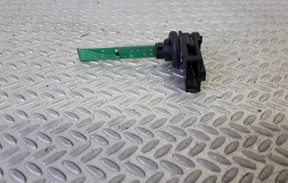 Audi A6 S6 C5 4B Interior temperature sensor 4B0820539