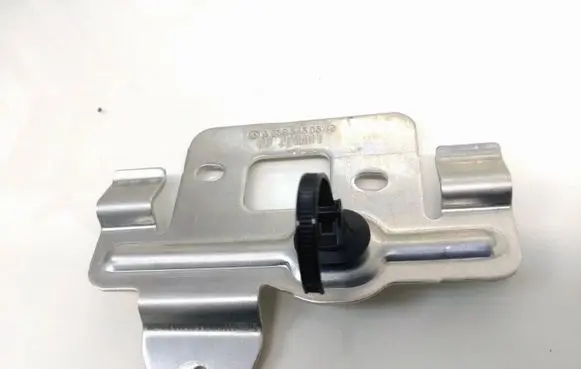 Mercedes-Benz EQC Bracket in trunk/boot A2535450540 0320YAq1