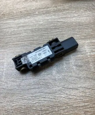 Audi A4 S4 B6 8E 8H Airbag deployment crash/impact sensor 8E0959643A