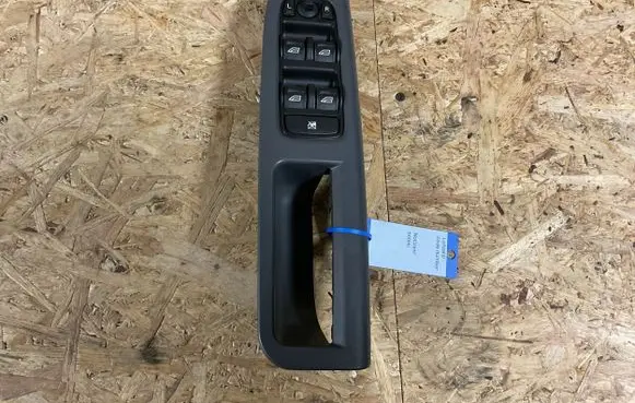 Volvo V50 Electric window control switch 31295120AA