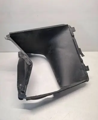 Porsche Macan (95B) Intercooler air guide/duct channel 95B117335Q 611760
