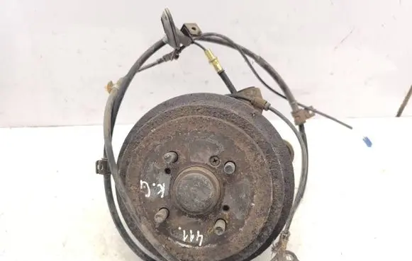 Suzuki Liana Rear wheel hub spindle/knuckle 