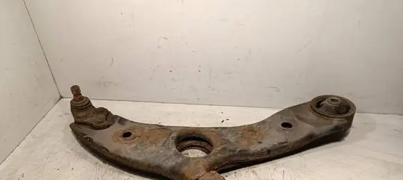 KIA Sorento Front lower control arm/wishbone
