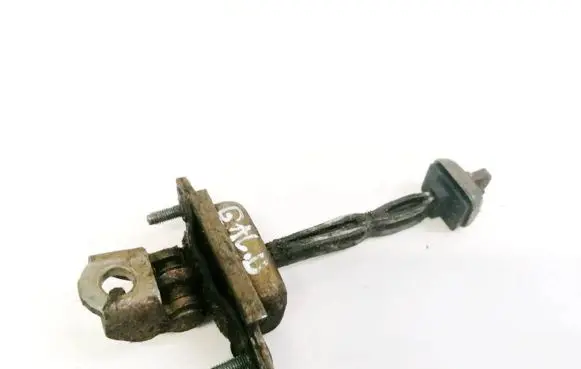 Ford Mondeo Mk III Rear door check strap stopper
