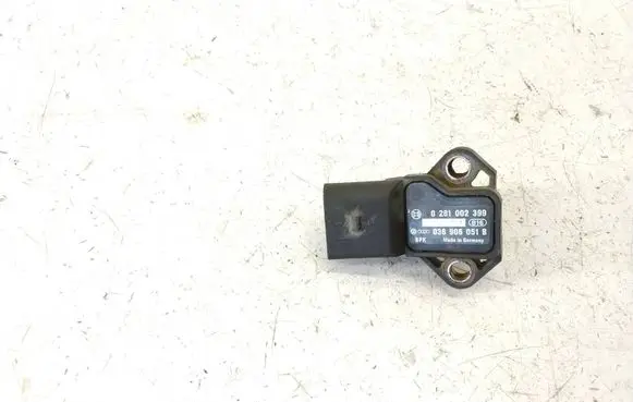 Audi A4 S4 B7 8E 8H Air pressure sensor 038906051B 0281002399