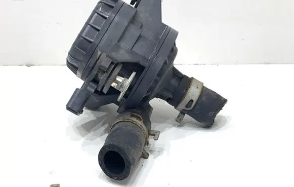 Lexus IS III XE30 Oil filter mounting bracket G904033030