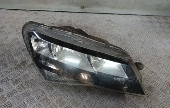 Skoda Superb B8 (3V) Headlight lense 3V2941016 1LJ01193904