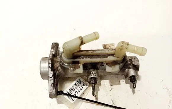 Master brake cylinder