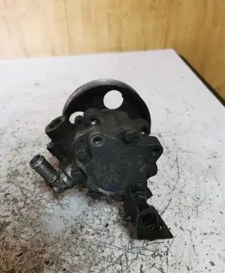 Peugeot 806 Power steering pump